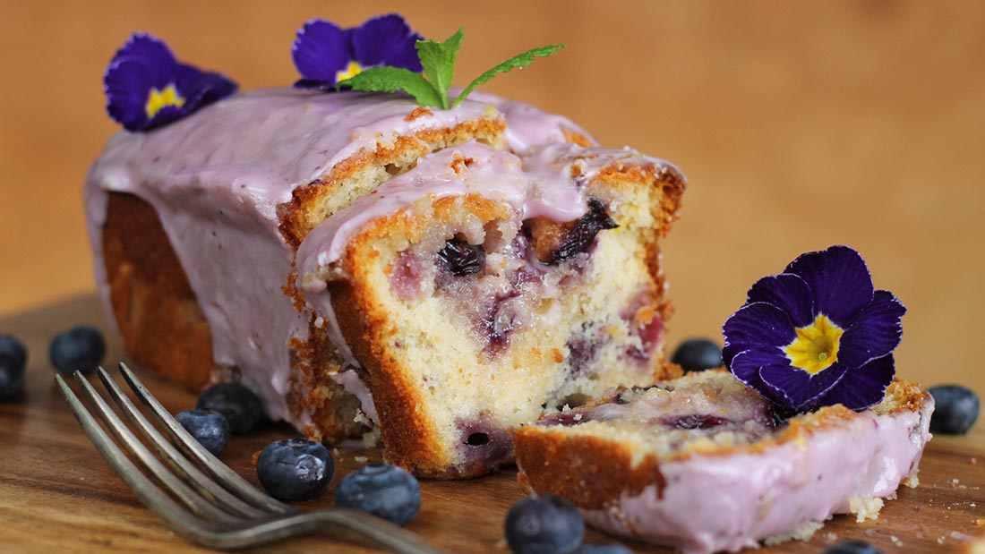 Vegan lemon blueberry cake