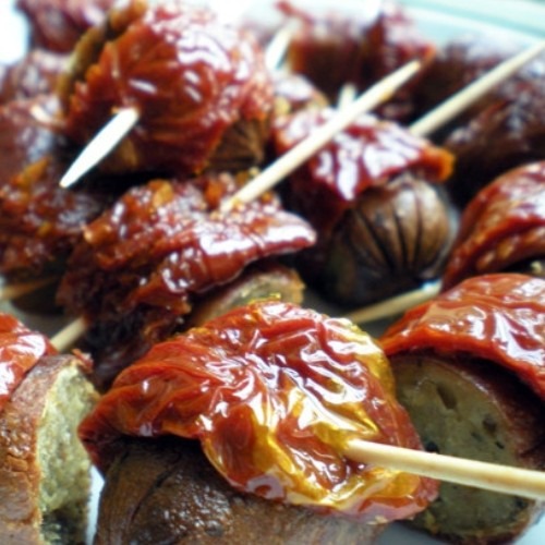 pigs in sundried tomato blankets