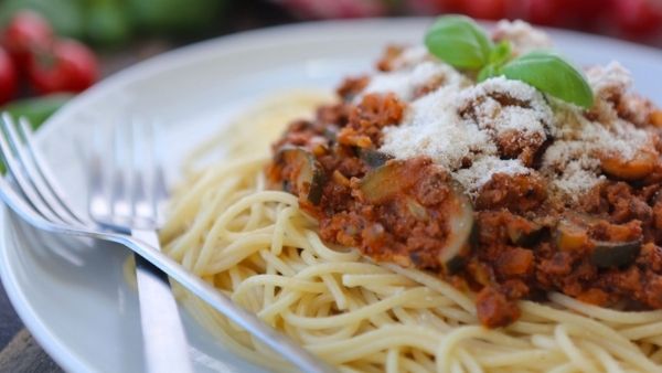 vrc easy vegan spaghetti bolognese
