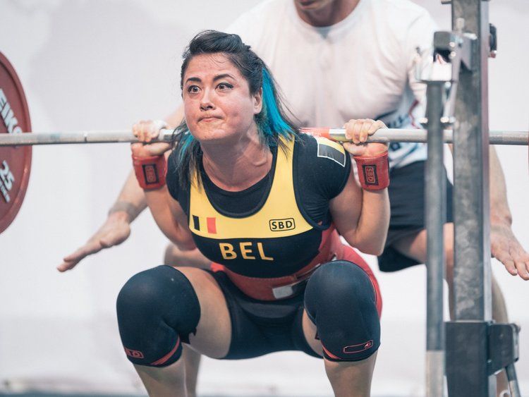 New Plymouth senior breaks national and state powerlifting records