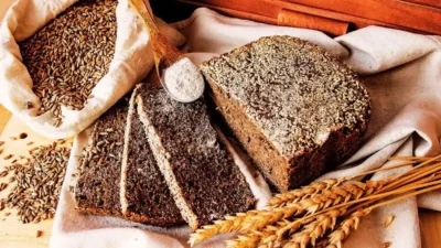 Rye bread and grains